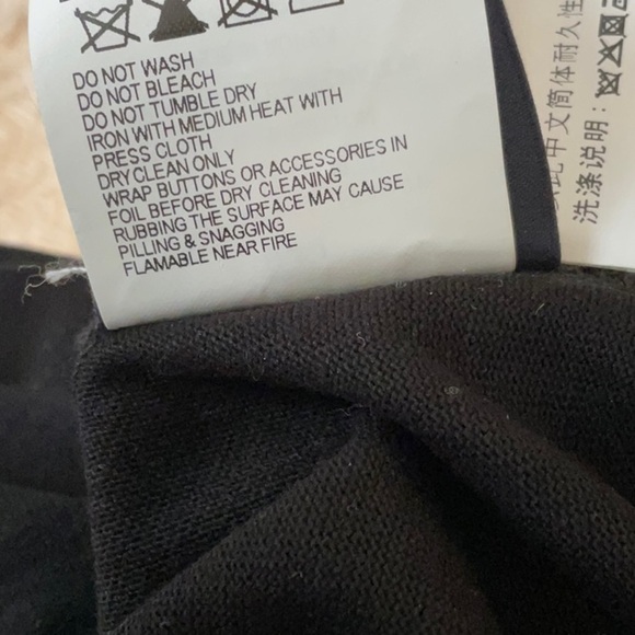 Juun.J black Cat Mummy T-Shirt - Picture 7 of 9